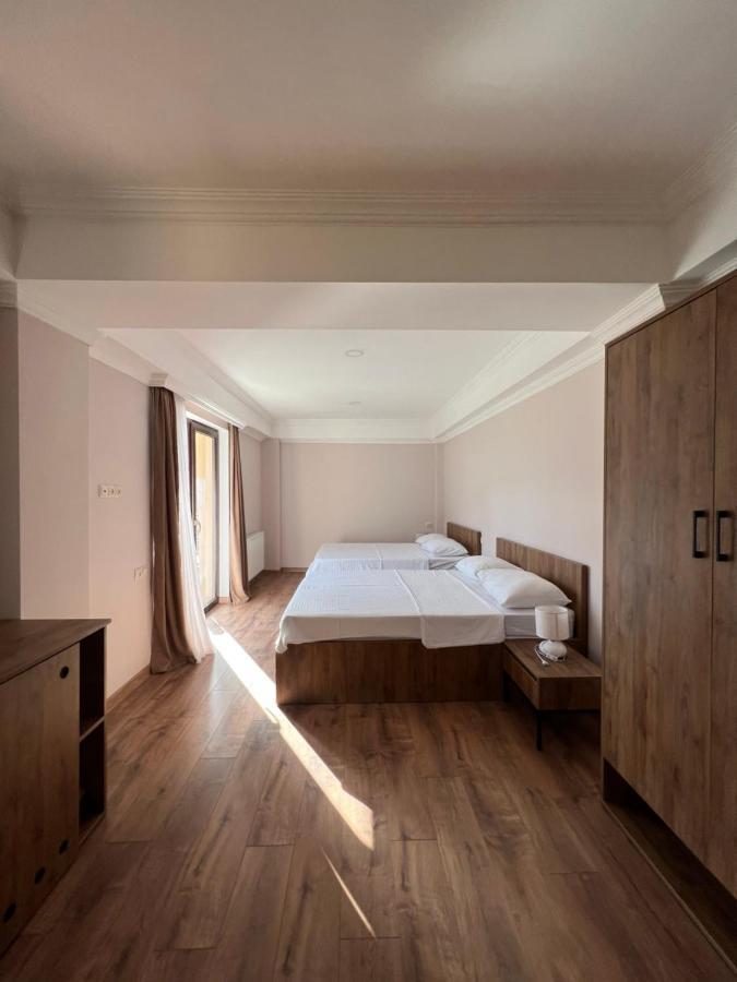 Lileo Inn Hotel Mestia Ngoại thất bức ảnh