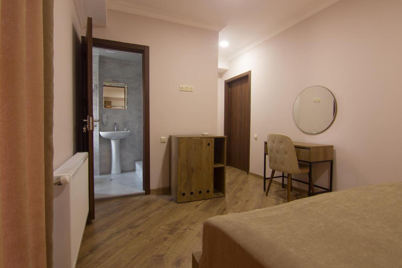Lileo Inn Hotel Mestia Ngoại thất bức ảnh