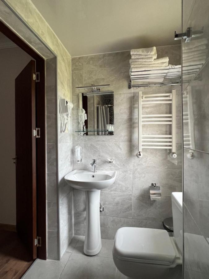 Lileo Inn Hotel Mestia Ngoại thất bức ảnh